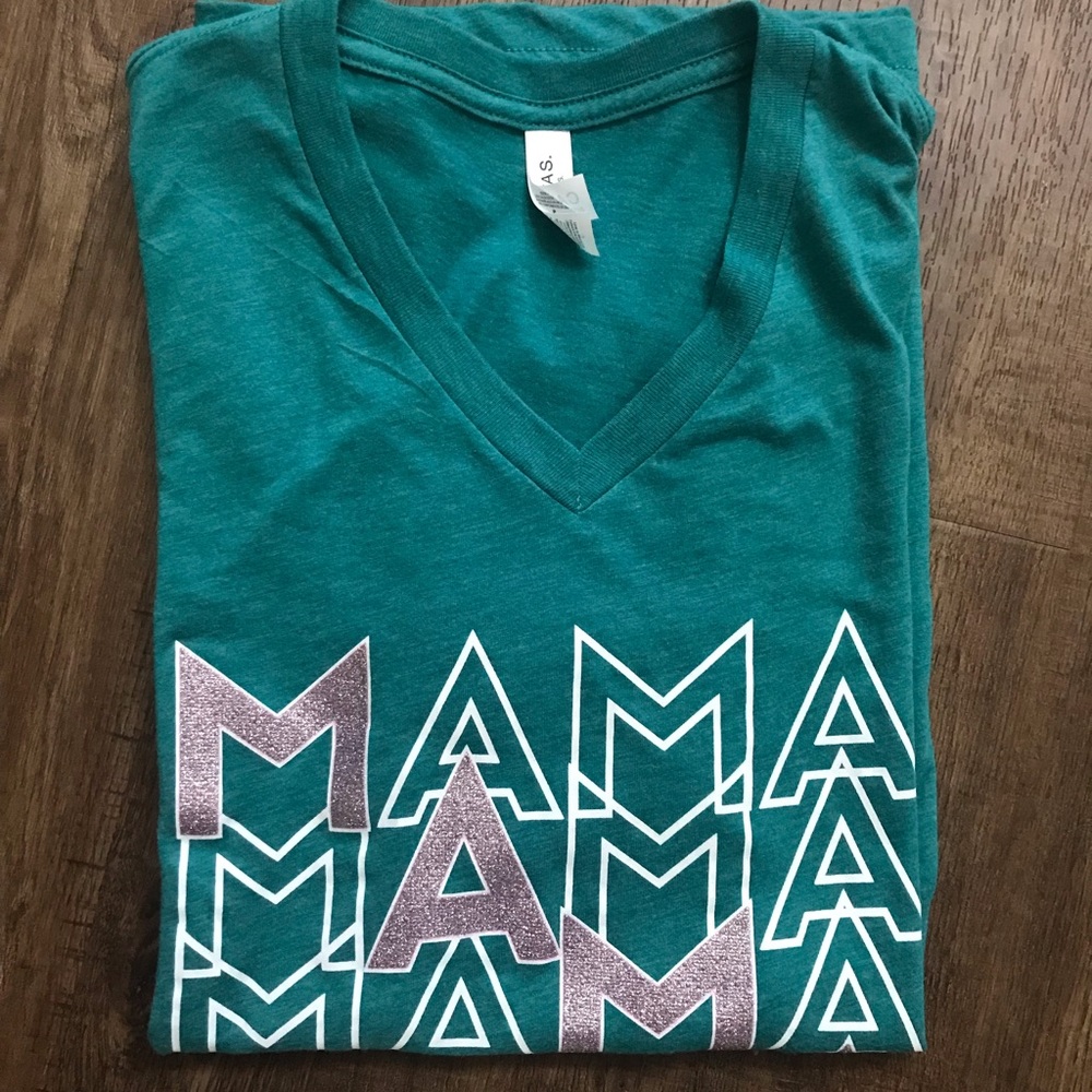 MAMA x 4 Declan & Crew T-shirt
